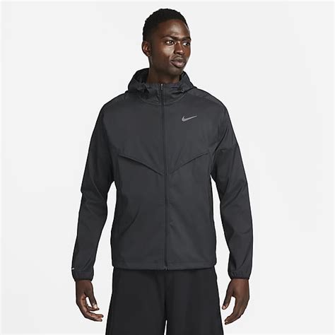 schwarze regenjacke herren nike|Herren Regenjacken (3) .